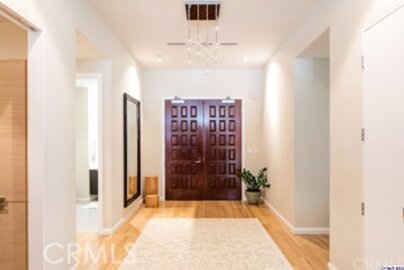 Splendid La Tour Condominium Located at 10380 Wilshire Boulevard #401 was Just Sold